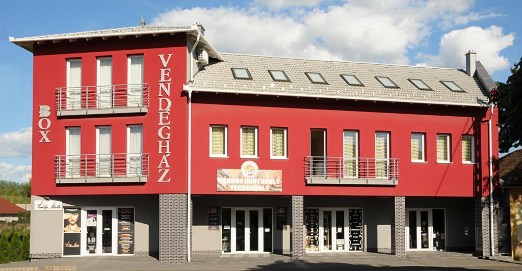 Box Vendeghaz Hotel Nagykata Exterior photo